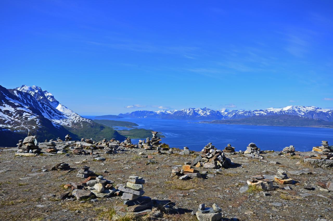 Gildetun Hotel Kvaenangsfjellet Екстериор снимка